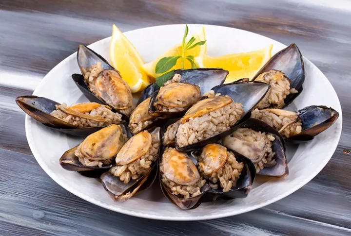 MİDYE DOLMA & MİDYE TAVA görseli