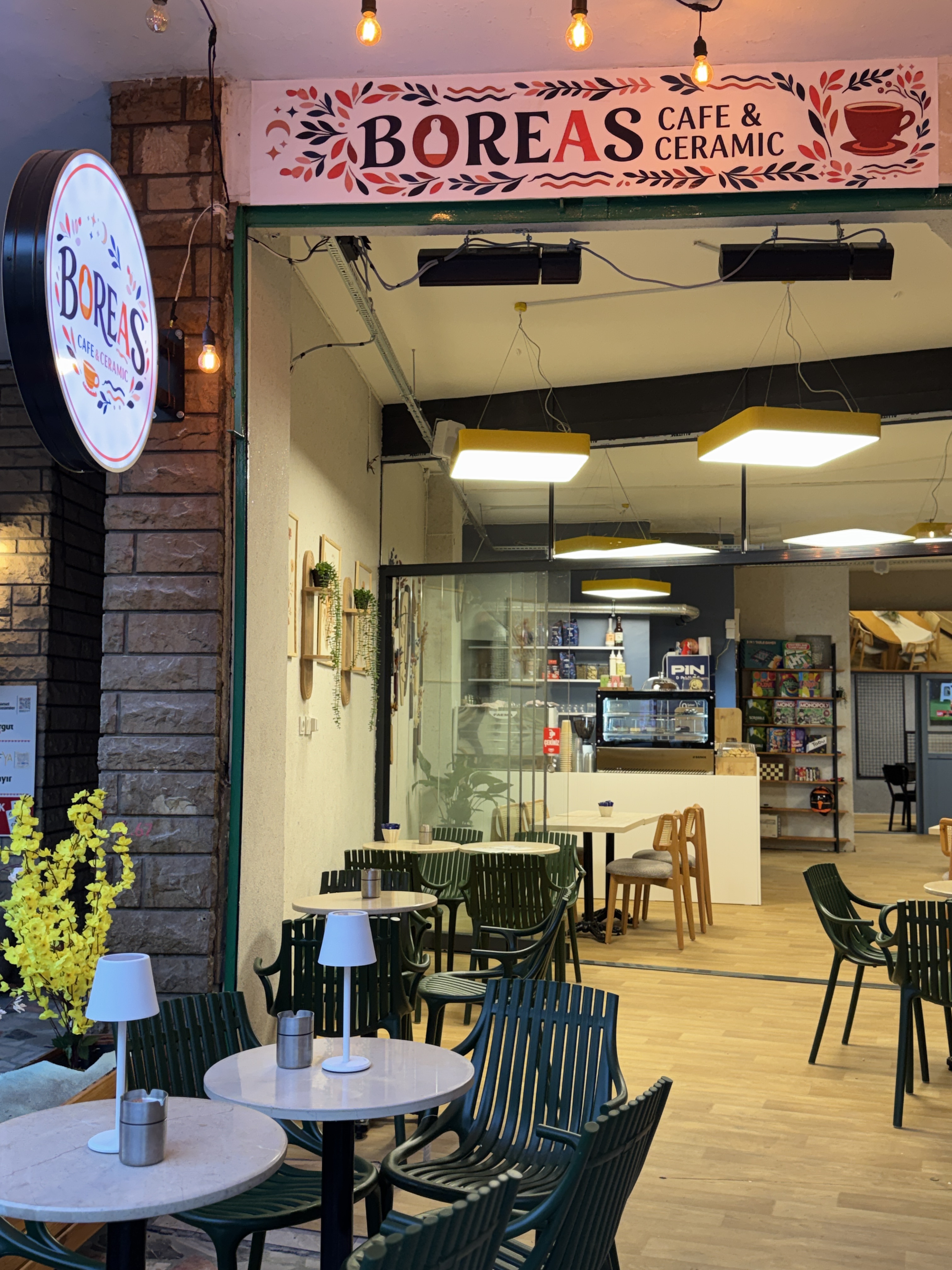 Boreas Cafe&Ceramic Kapak Görseli